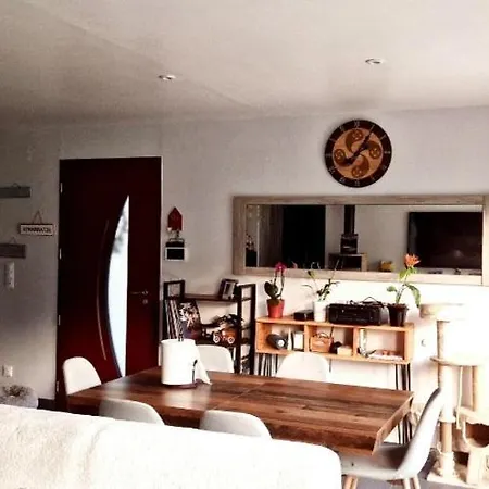 Quarto em Acomodações Particulares Comme A La Maison